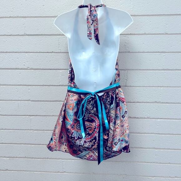 Torrid Halter Tie Top size 2 - Picture 2 of 8